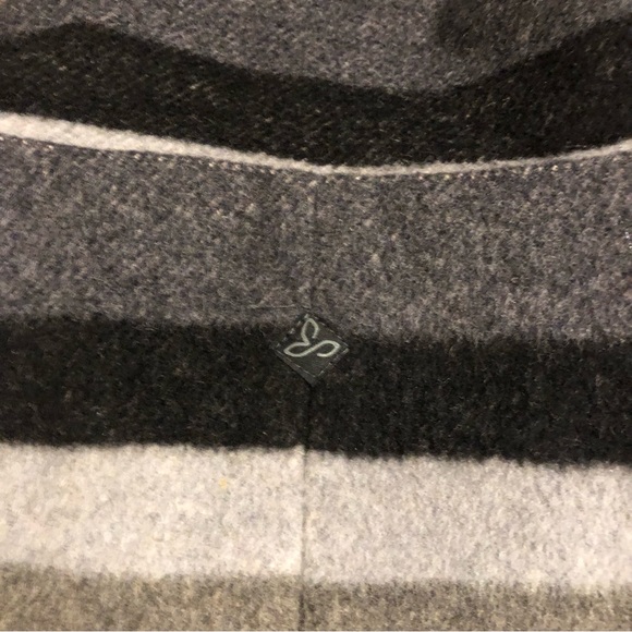 PrAna Women’s Wool Blend Lily Striped Jacket. Sz Medium Coal. Gently Worn - Picture 11 of 16